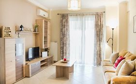 Charming Apartment Near Athens Center And The Sea