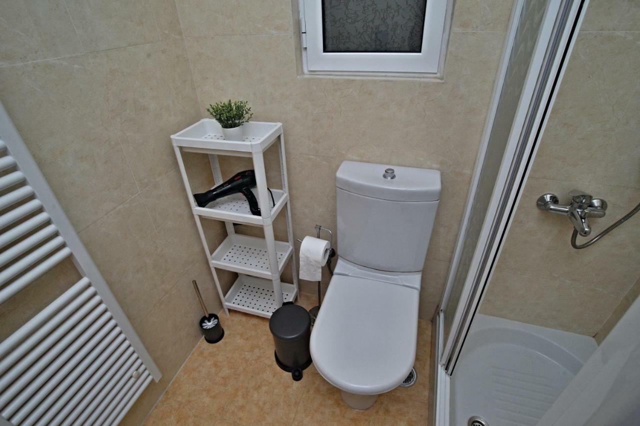 Charming Apartment Near Athens Center And The Sea Exterior photo