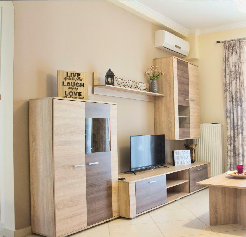 Charming Apartment Near Athens Center And The Sea Exterior photo