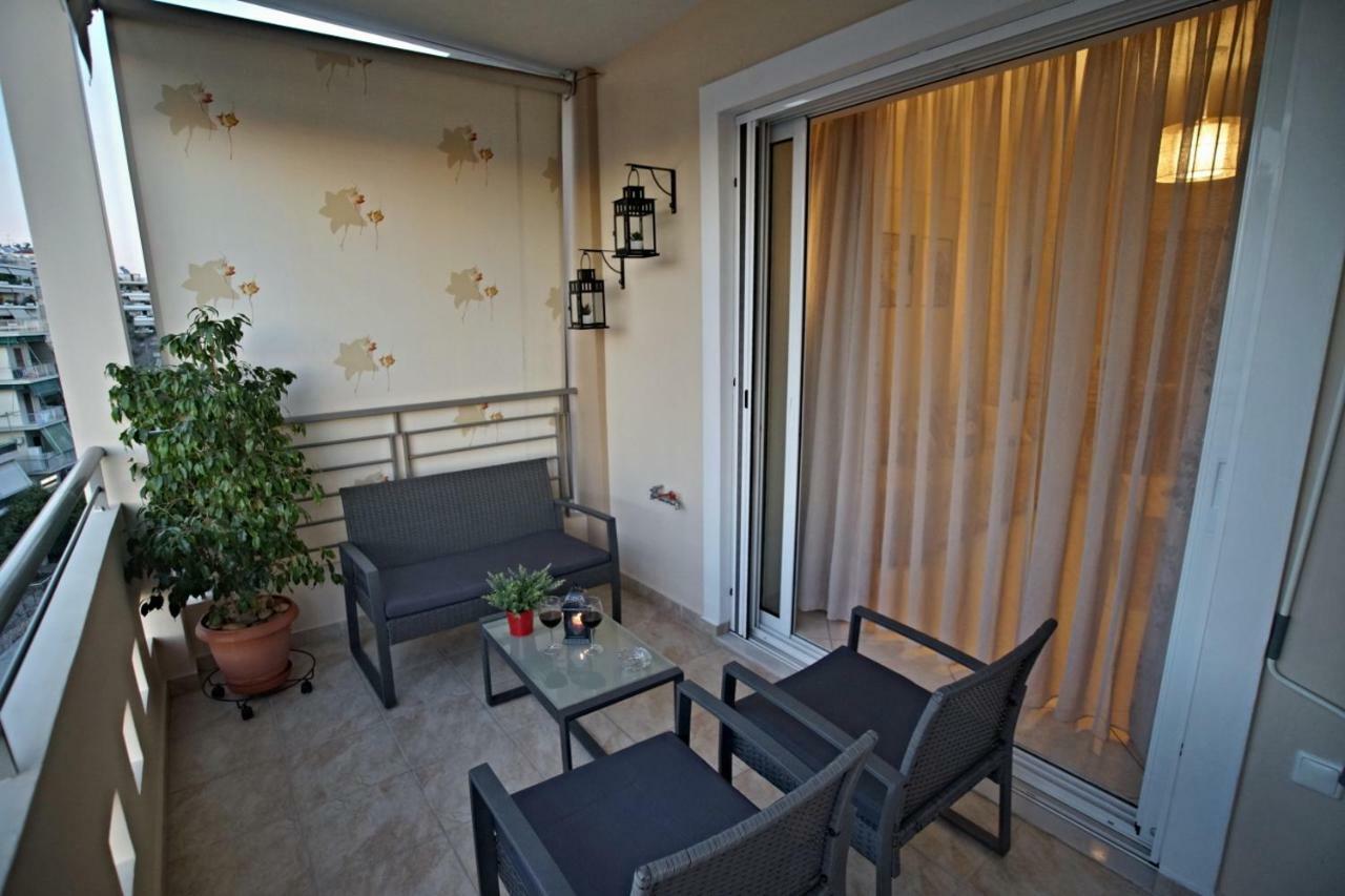 Charming Apartment Near Athens Center And The Sea Exterior photo